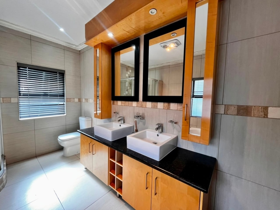 To Let 3 Bedroom Property for Rent in Cashan North West